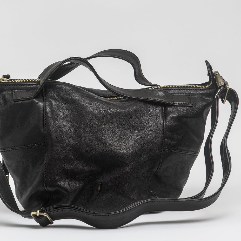 Women's Leather Shoulder Bag "Chicca" Nero
