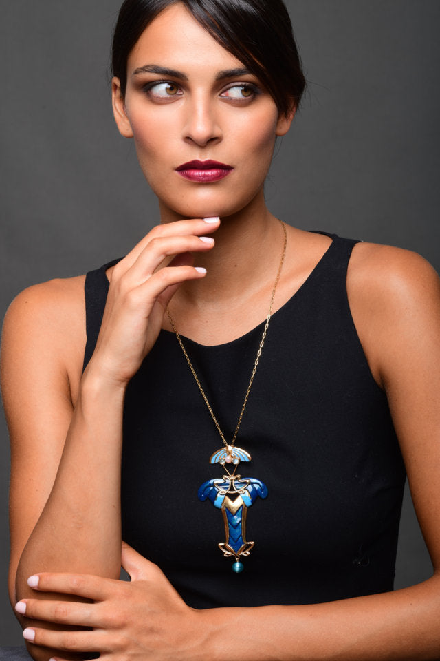 Pendant Necklace Retro Blue