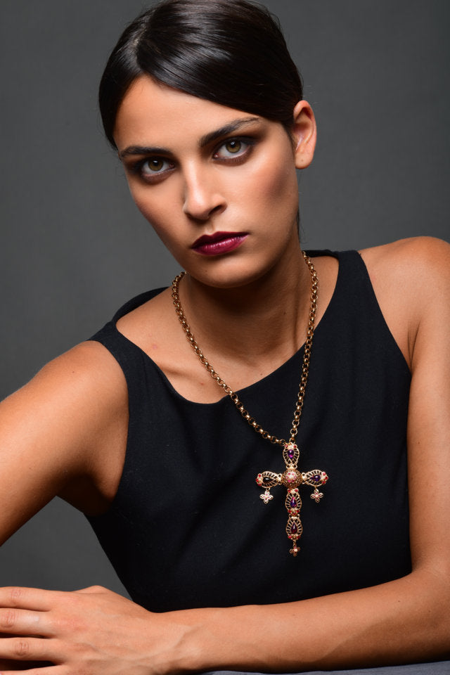 Pendant Necklace Cross-Motif Lilac