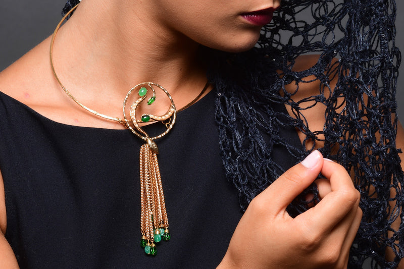 The Allure of Retro Jewels