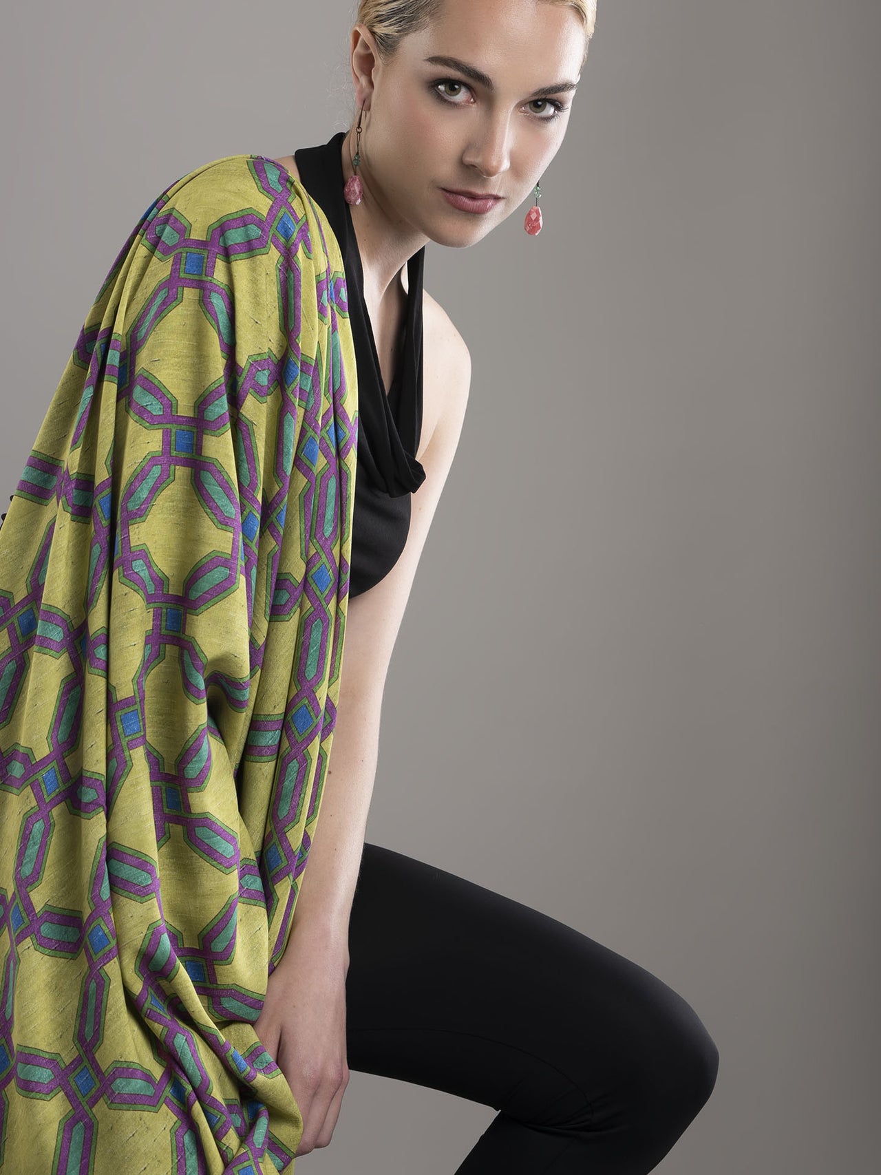 Women’s Scarf “Octagonal Gallery”