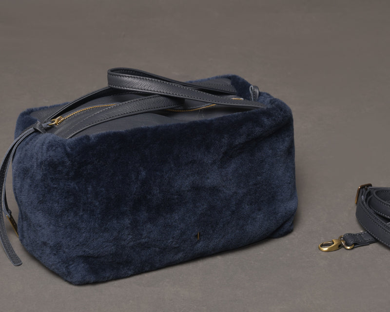Women's Leather Duffel Bag Shearling "Bobo"
