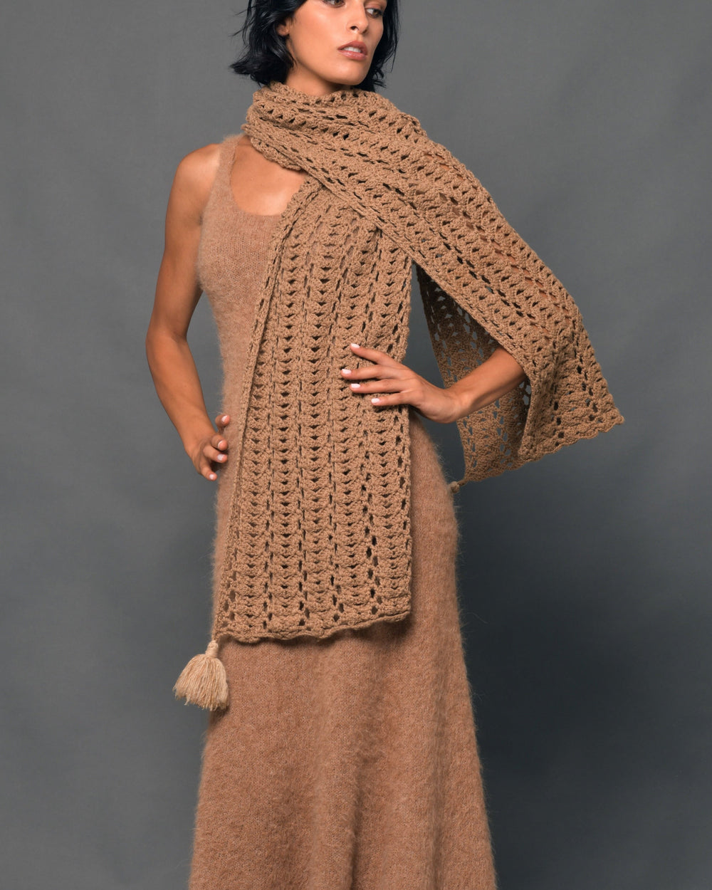 Women's Cashmere Crochet Shawl Caramel 
