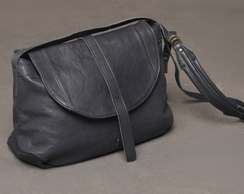 Women's Leather Saddle Bag "Do"