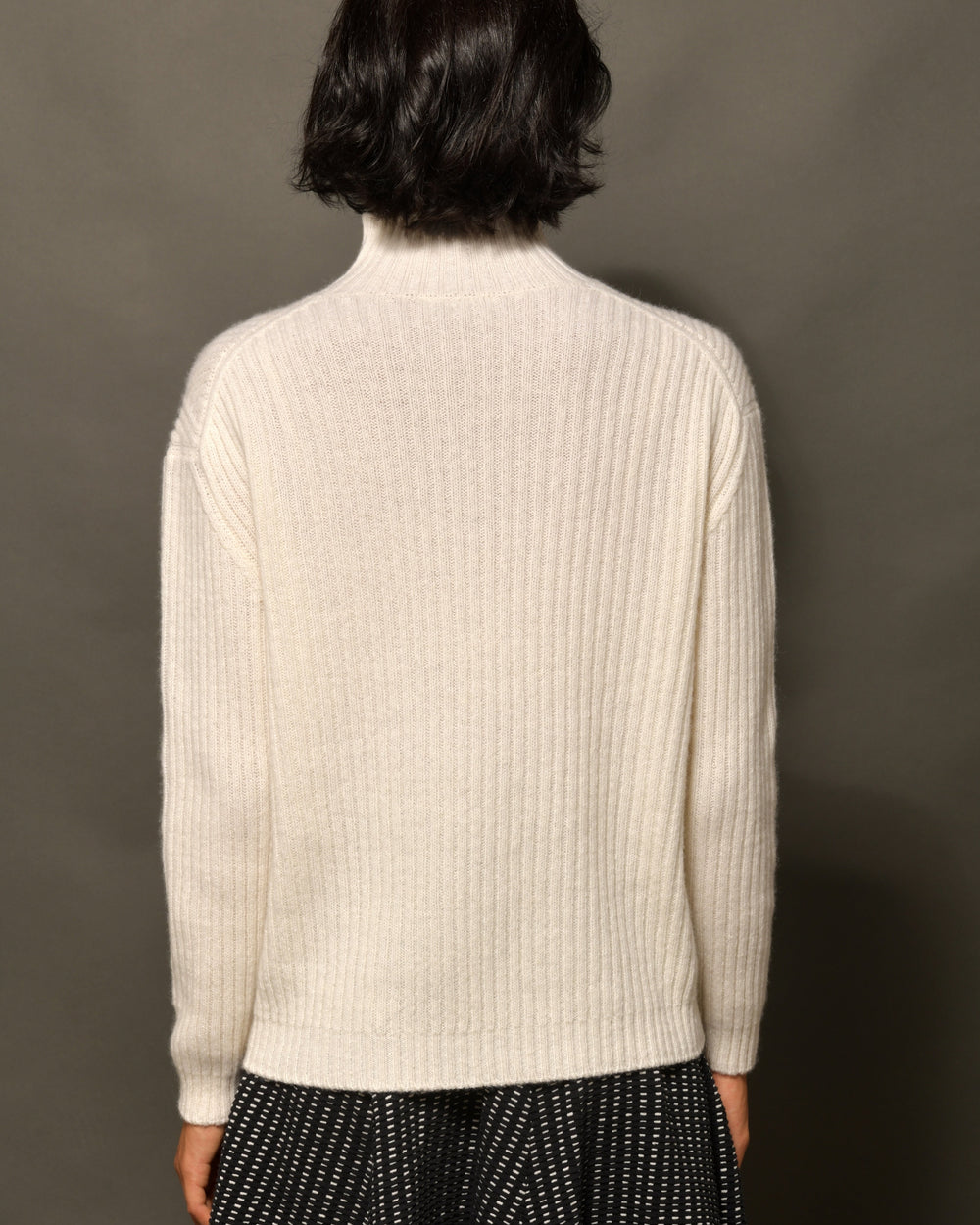 Women's Cashmere Mock Turtleneck Sweater