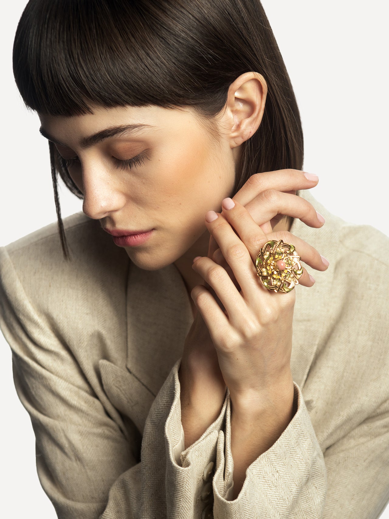 Ring Cabochon Leaf-Motif