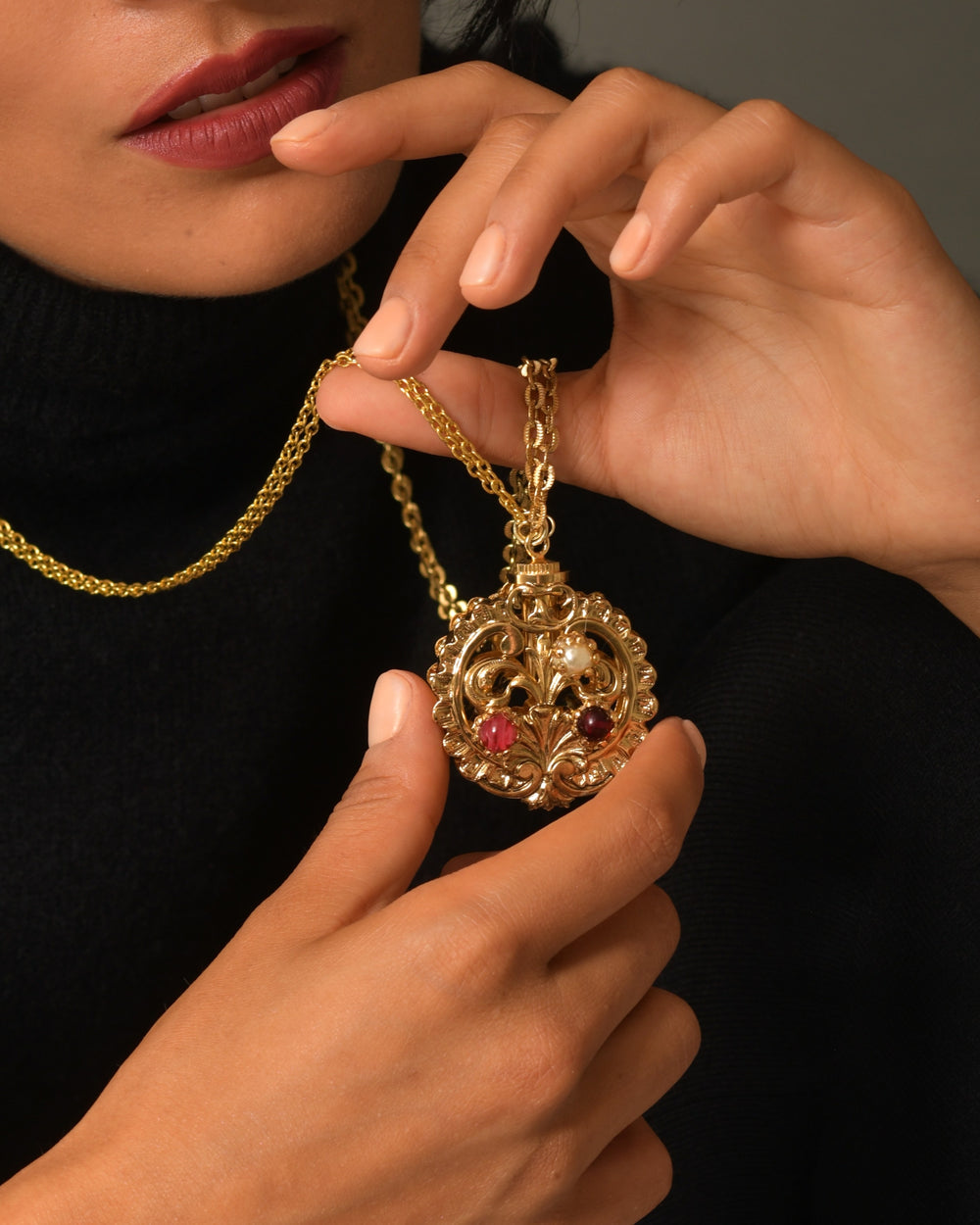 Women's Pendant Necklace Perfume Holder