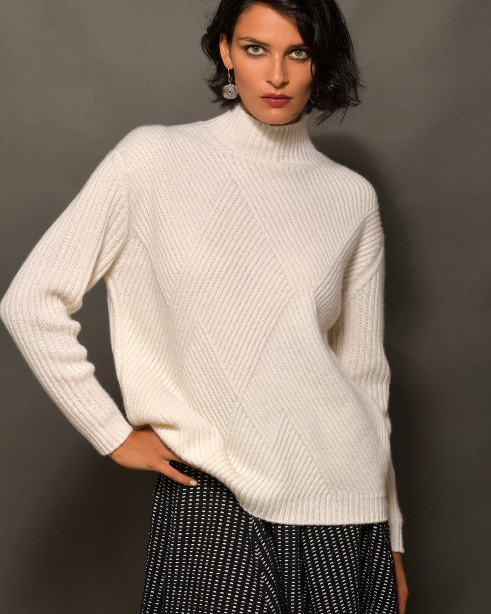 Women's Cashmere Mock Turtleneck Sweater